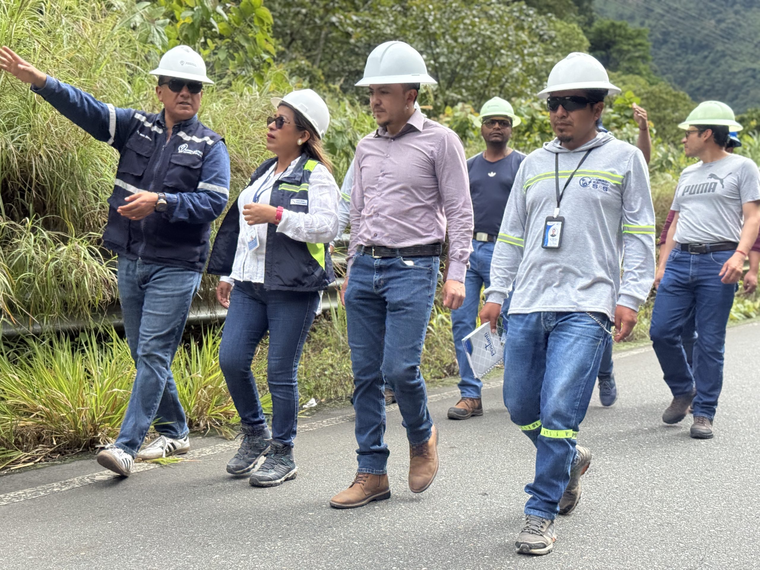 ELEPCO S.A. inicia obra de alumbrado público en la vía E30, en el cantón La Maná